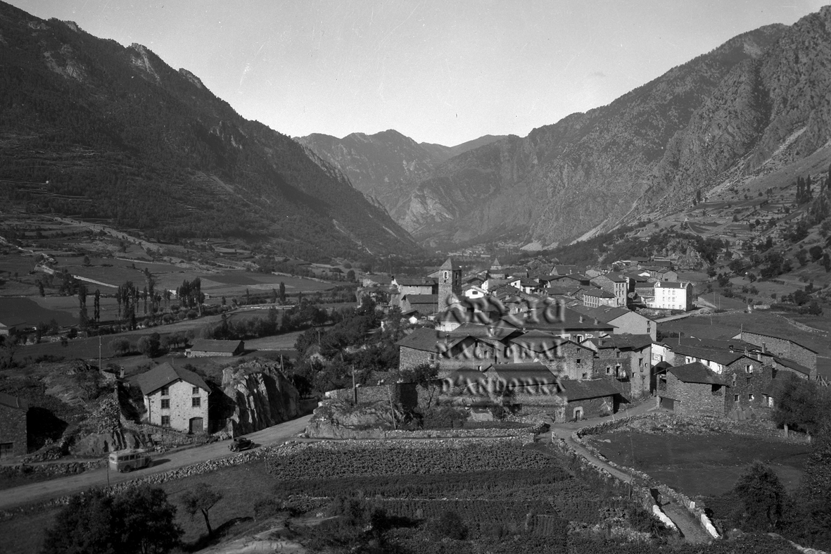 84-FBUI: Vista general d’Andorra la Vella