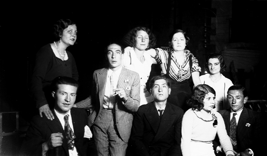 21_CR_1240_1: Grup de familiars i amics de la casa Rossell d’Ordino