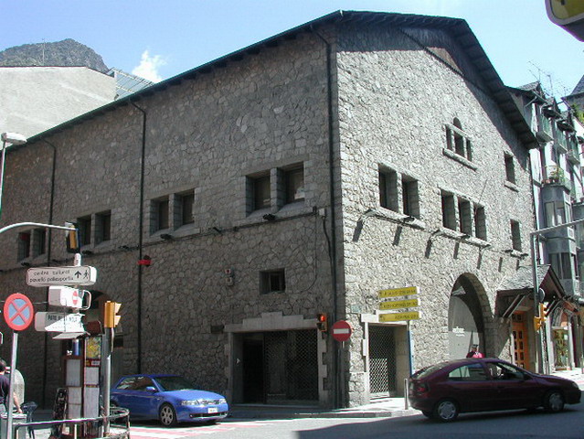 Imagen de Garatge i cinema Valira