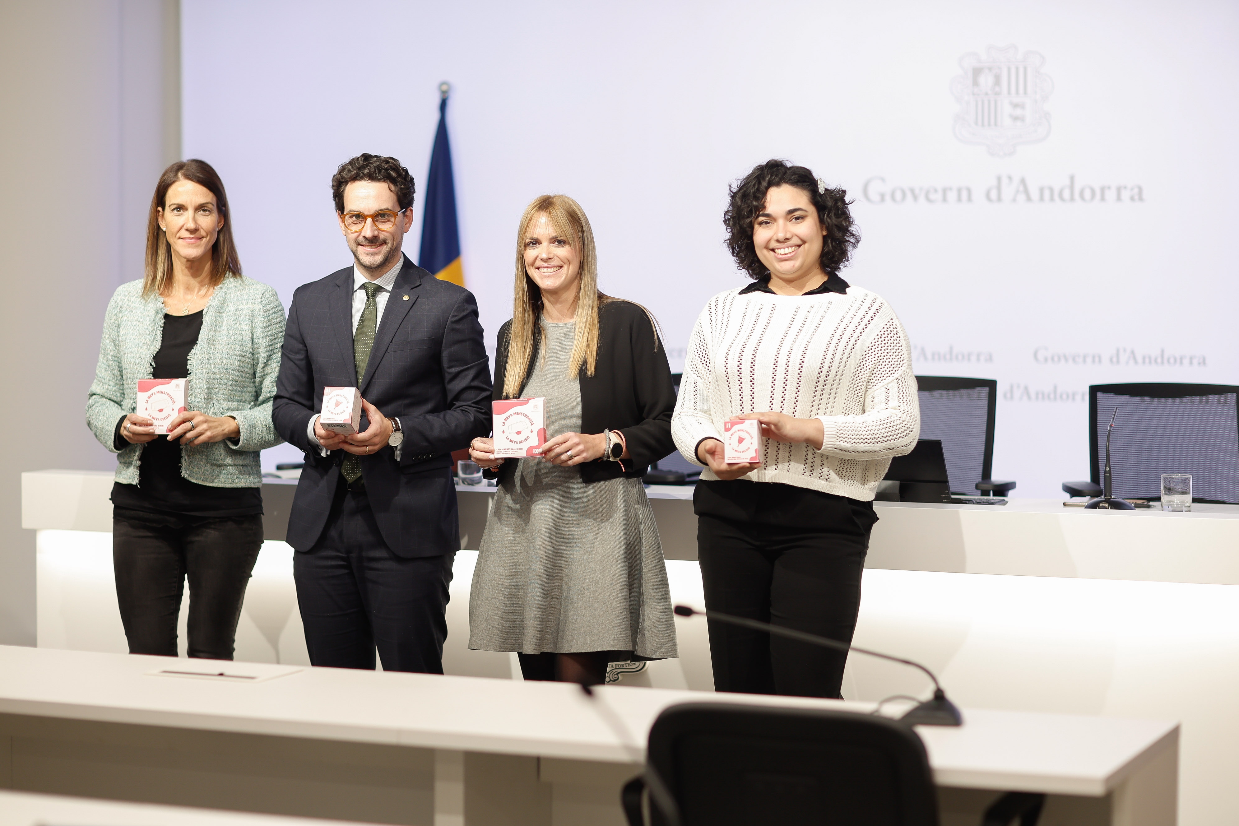 El Govern impulsa la campanya ‘La meva menstruació, la meva decisió’ que inclourà el repartiment gratuït de copes i calces menstruals