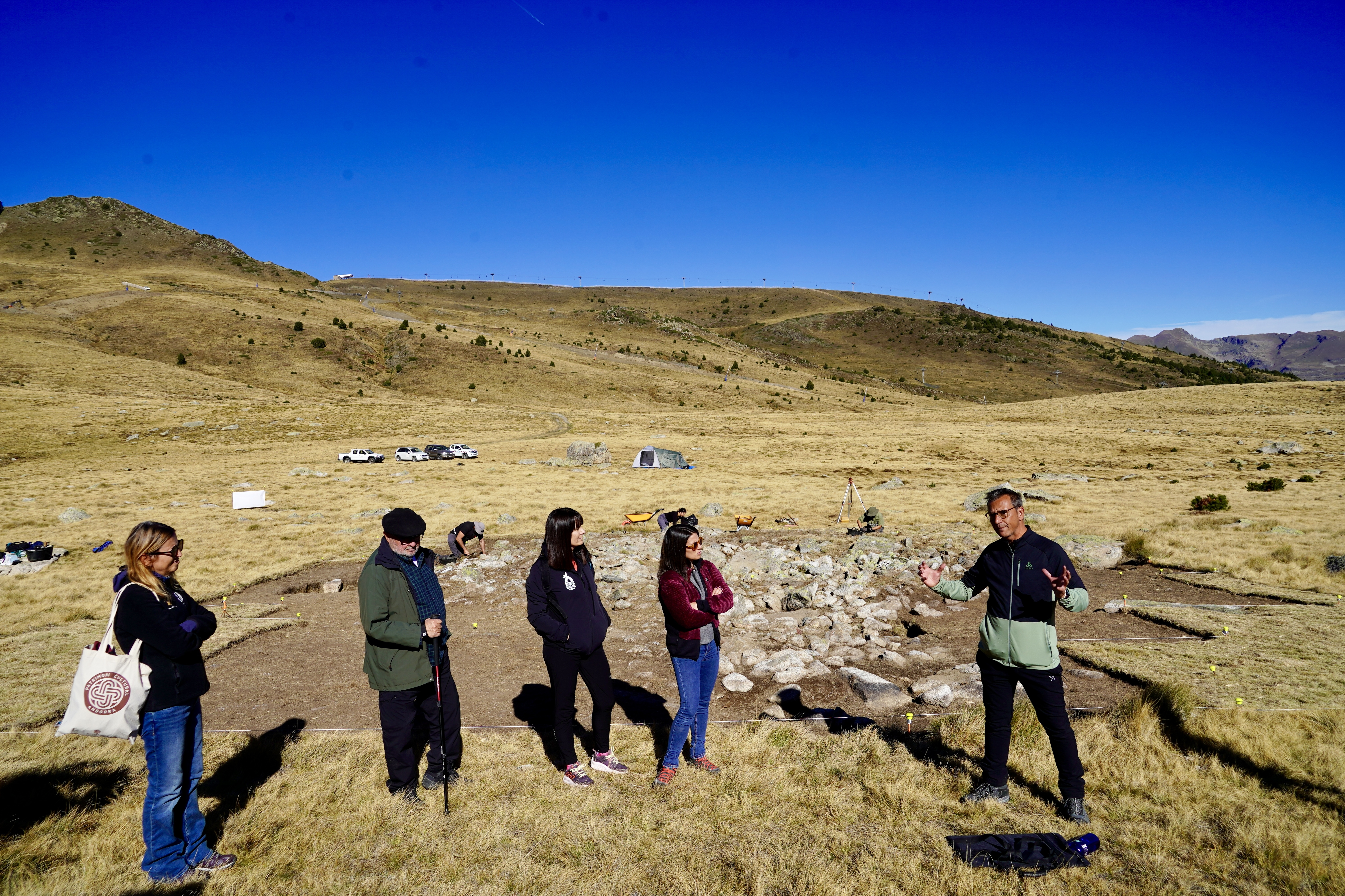 La primera fase d’actuació al Túmul del Cubil d’Encamp finalitza amb el descobriment total del túmul i la seva documentació en 3D