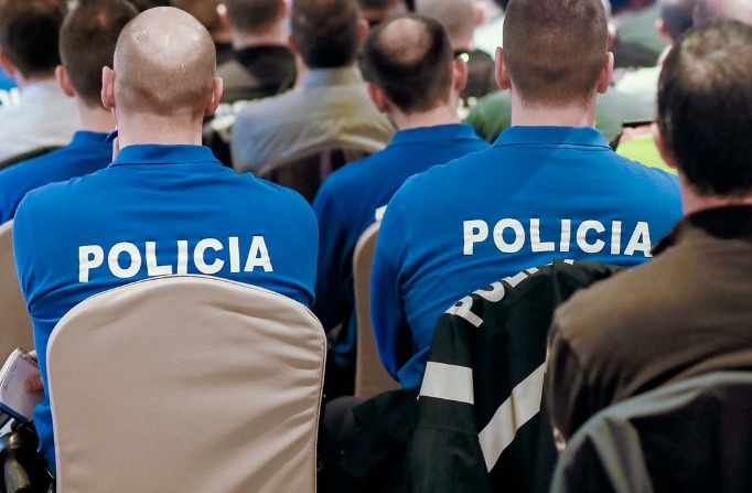 El Govern obre onze places d’agent de policia