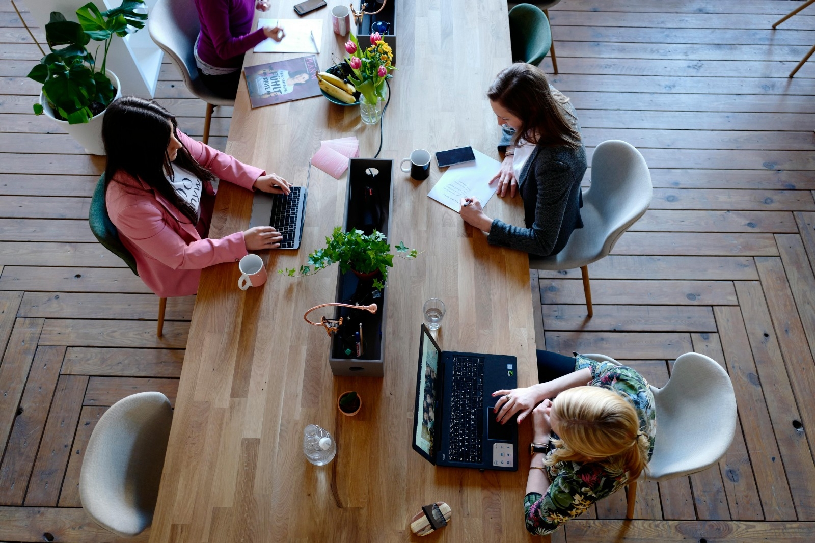 S’aprova el Reglament que regula els espais compartits de treball o coworking