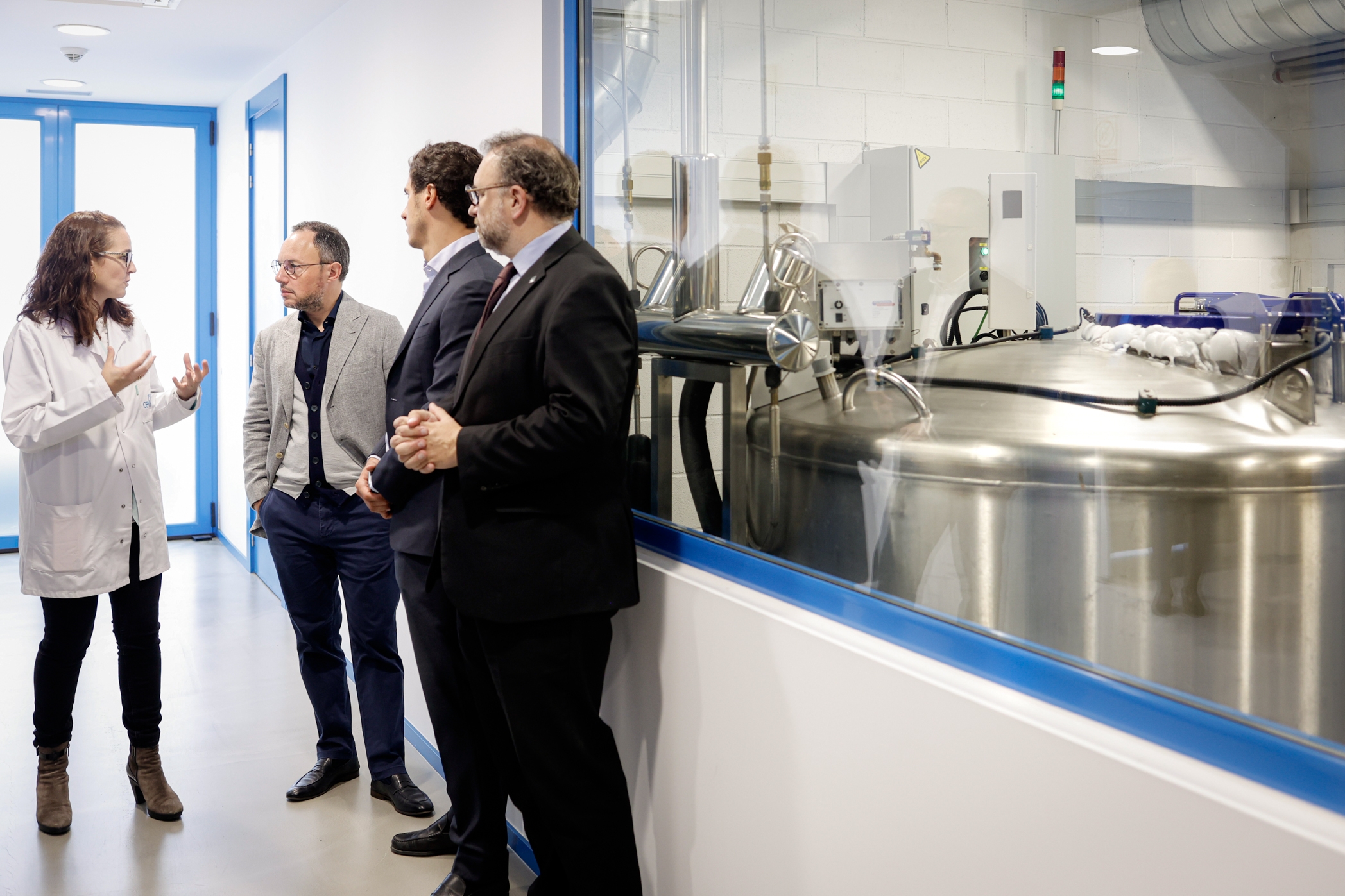 Primer laboratori farmacèutic acreditat per fabricar medicaments de teràpies avançades des d’Andorra