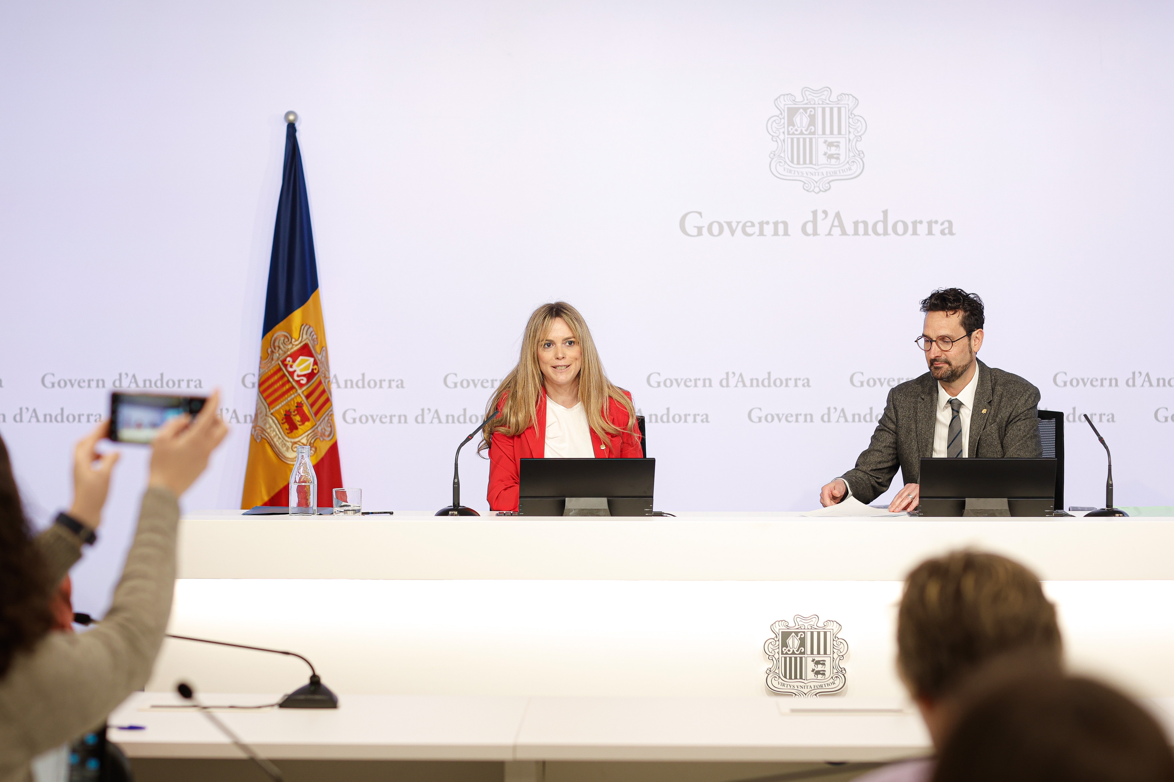 La bretxa salarial entre dones i homes al Cos General i Diplomàtic del Govern se situa en el 0,28%