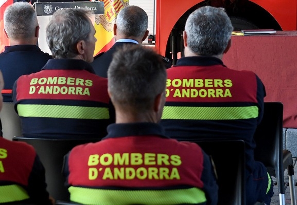 Es nomenen vuit bombers en període de prova