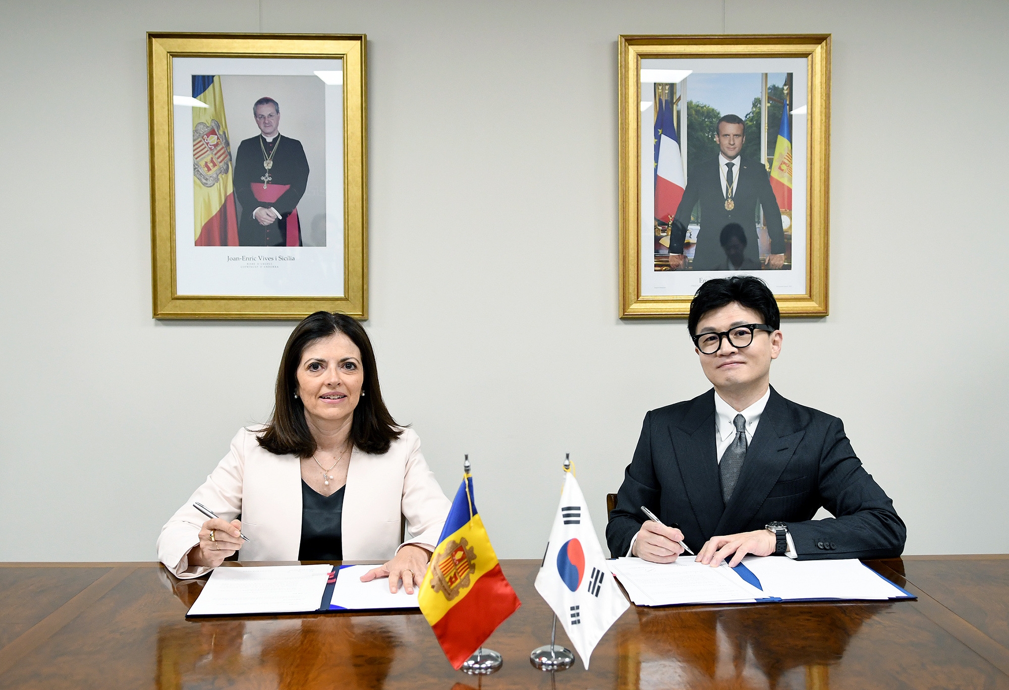 El Govern signa un nou protocol d’entesa de mobilitat per a joves amb República de Corea