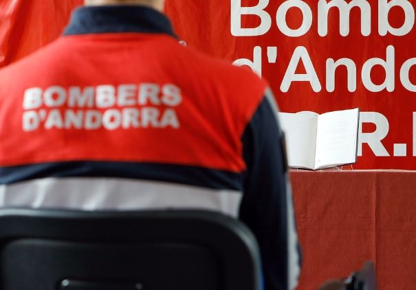 El Cos de Bombers es dotarà de dos oficials de primera