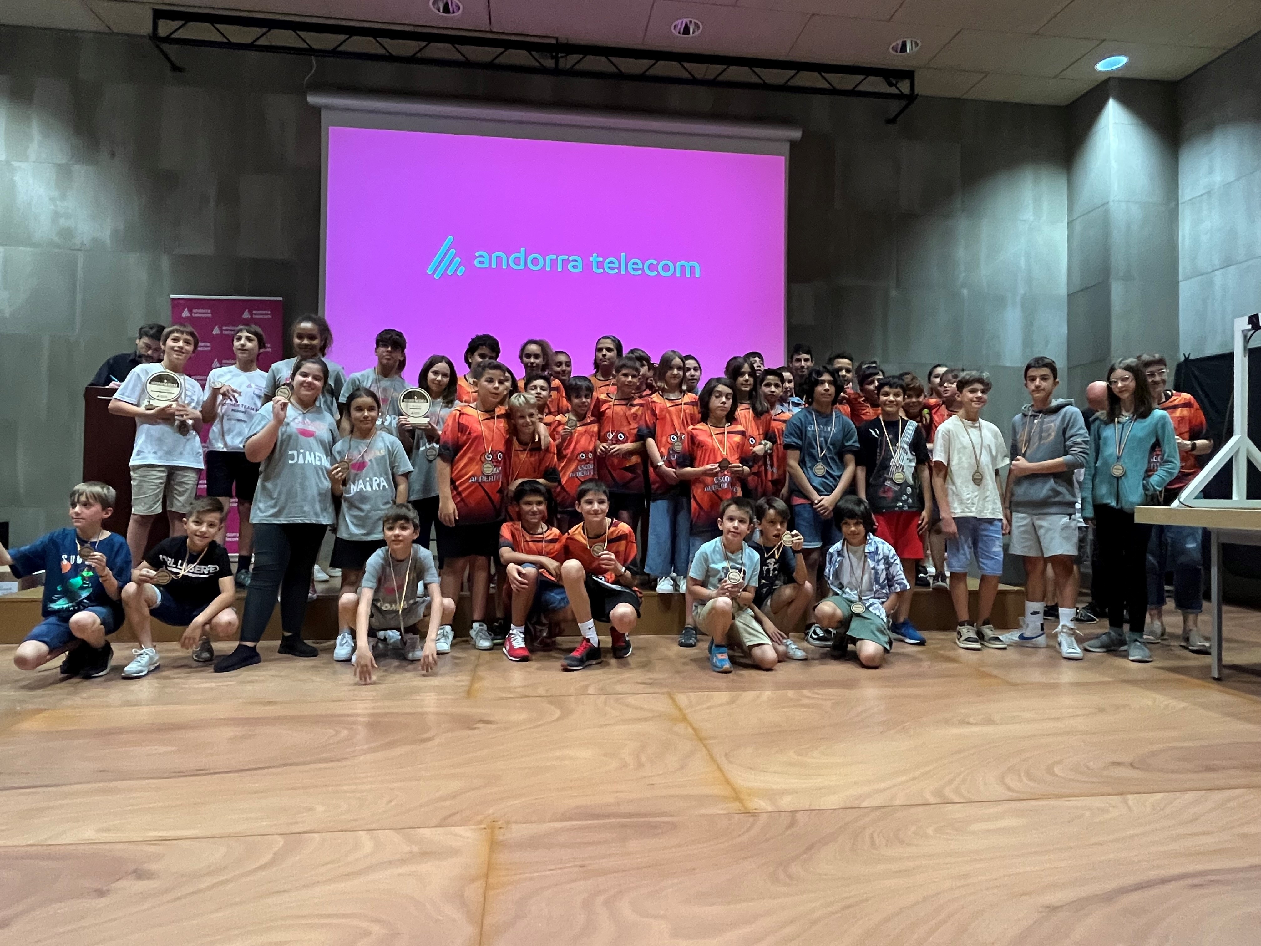 Els equips Guais Pas, Brother Team MG, Sara i Carla Team i Els Dinos Andorrans,  guanyen la final de la 9a edició de la WRO Andorra Telecom