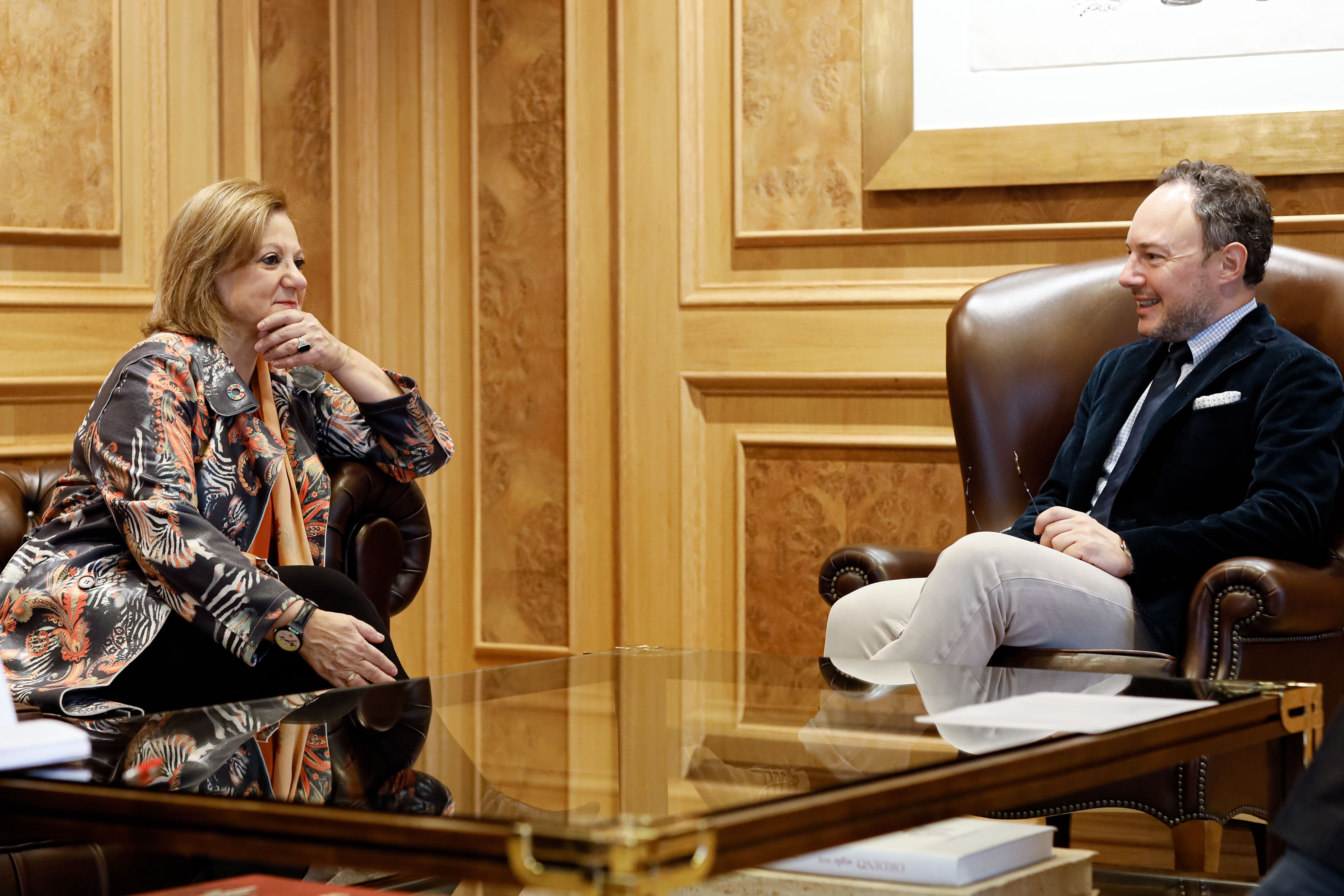 Xavier Espot rep a la comissionada especial de l’Aliança per a la Nova Economia de la Llengua del govern d’Espanya, Cristina Gallach