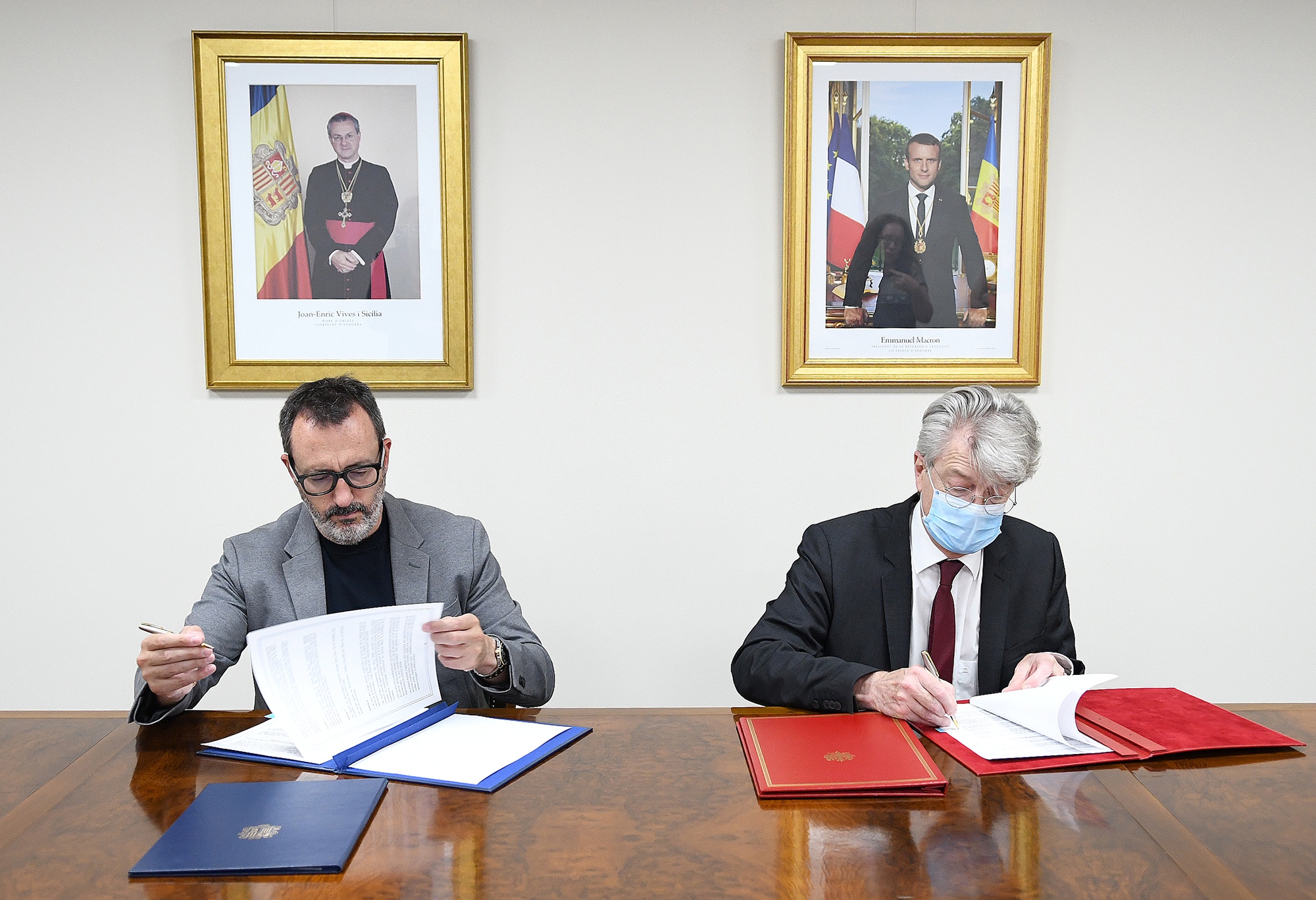 Signatura d’un acord entre Andorra i França sobre la demarcació i manteniment de la frontera