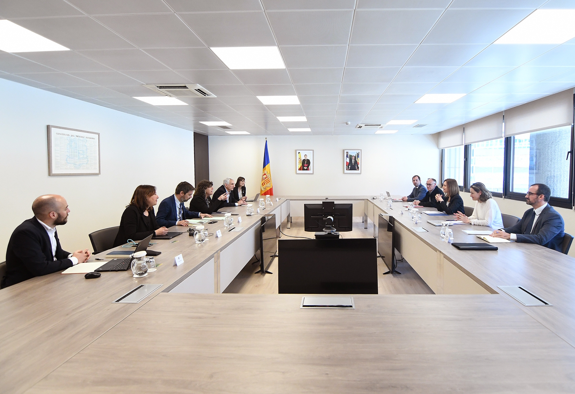 La ministra Silvia Calvó es reuneix amb la consellera de la Generalitat Teresa Jordà