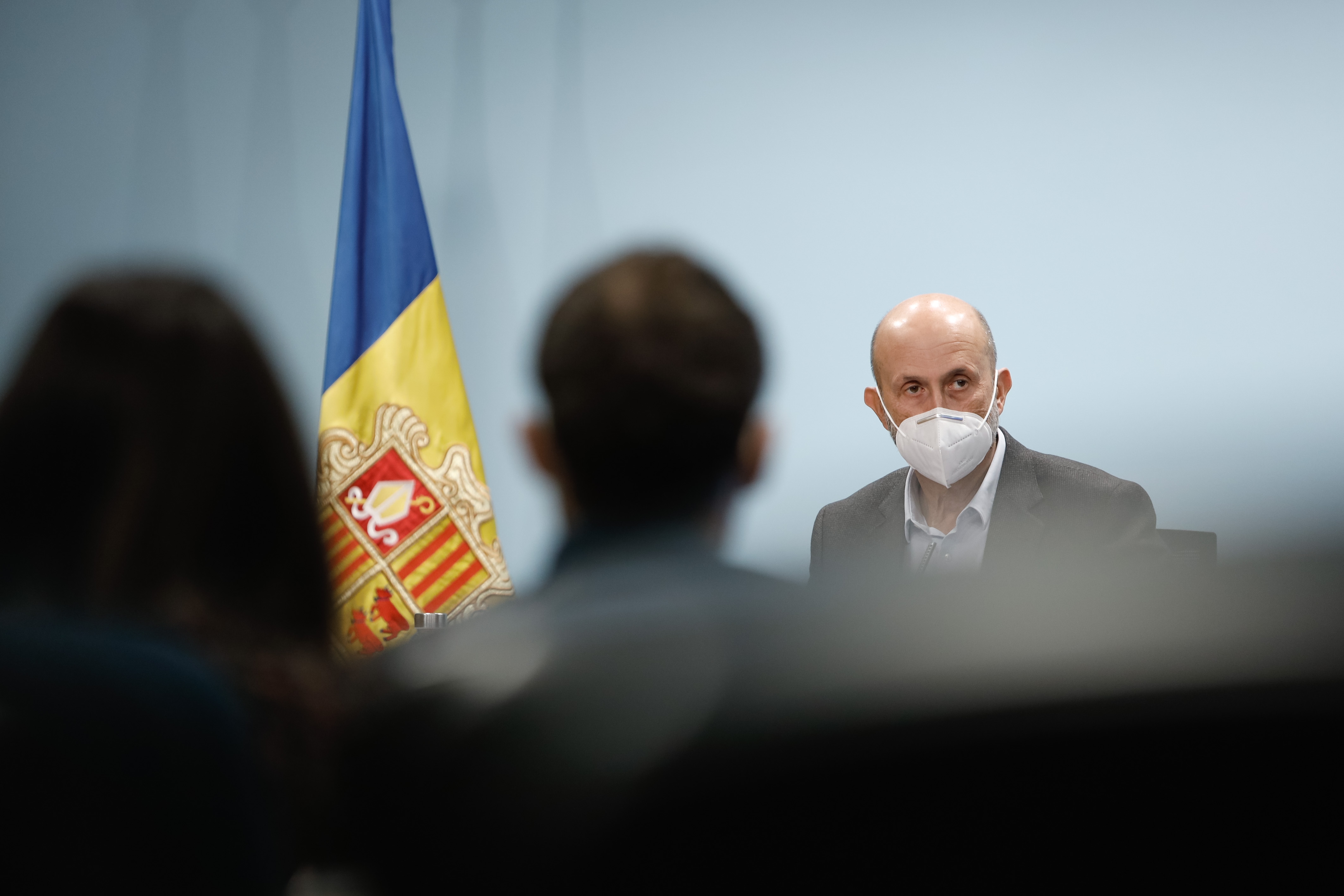 Disminueixen els períodes de vigilància passiva dels contactes de positius i el confinament domiciliari dels no immunitzats de la COVID-19