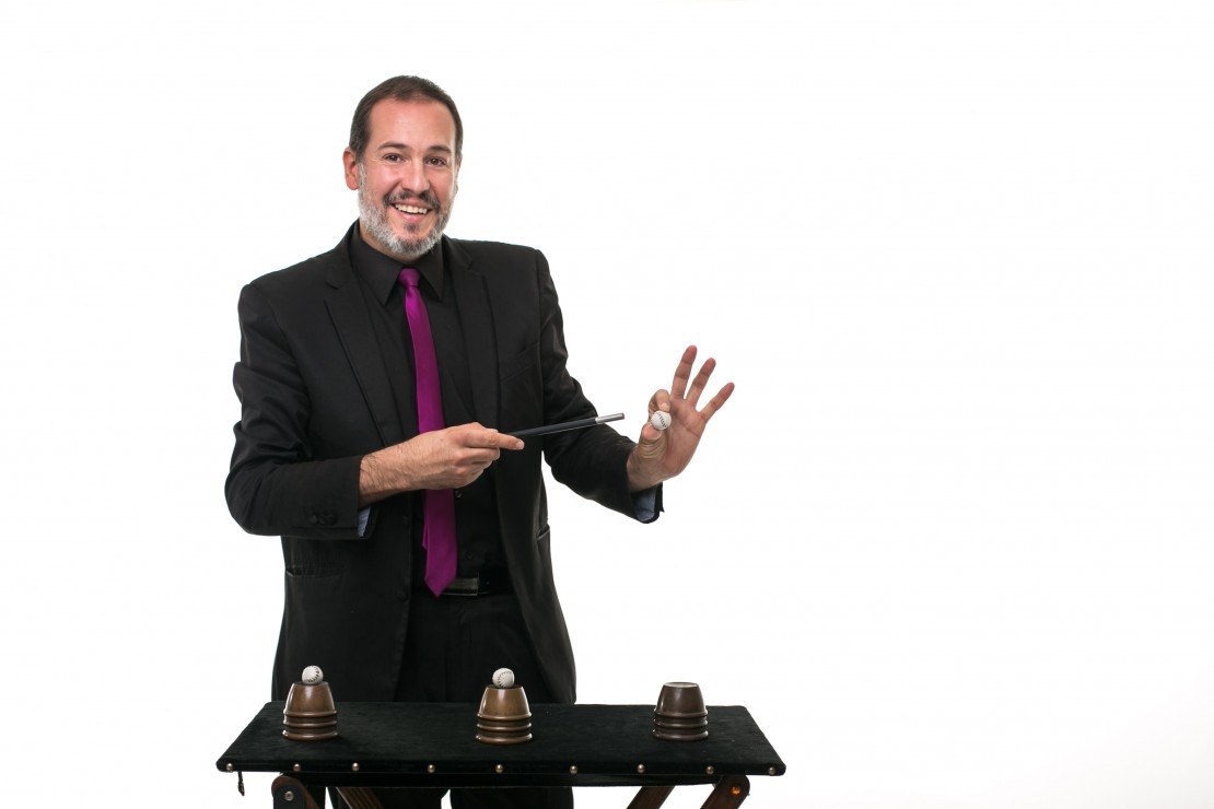 Espectacle de màgia a càrrec de Joaquín Matas al Museu Casa d’Areny-Plandolit
