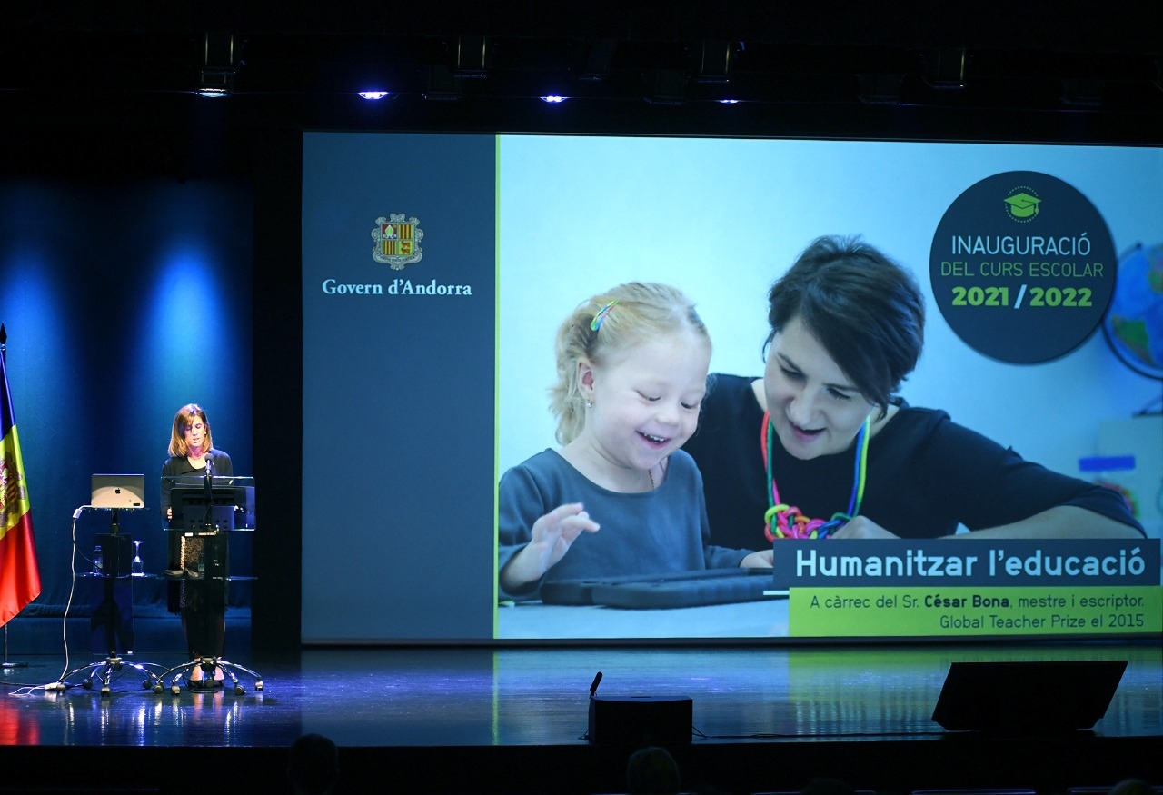Vilarrubla inaugura el curs escolar davant mestres i professors coincidint amb el Dia del Docent