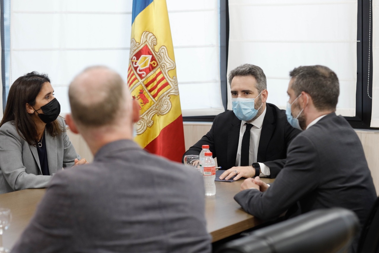 El ministre Eric Jover es reuneix amb la delegació tècnica del Banc de Desenvolupament del Consell d’Europa, que ha visitat Andorra avui