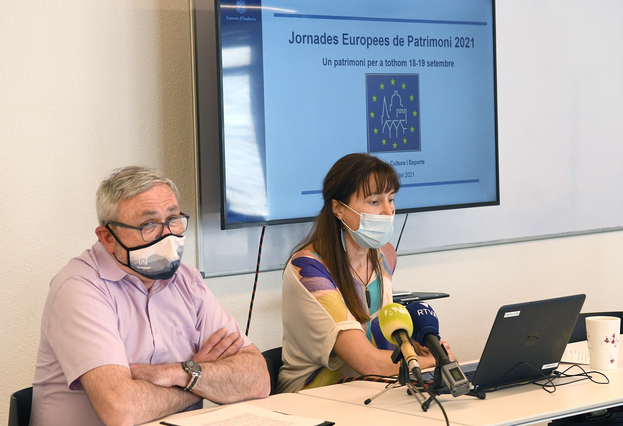 Cultura anima a la ciutadania a aportar objectes antics per celebrar les Jornades europees del patrimoni 2021 i exposar-los en aparadors