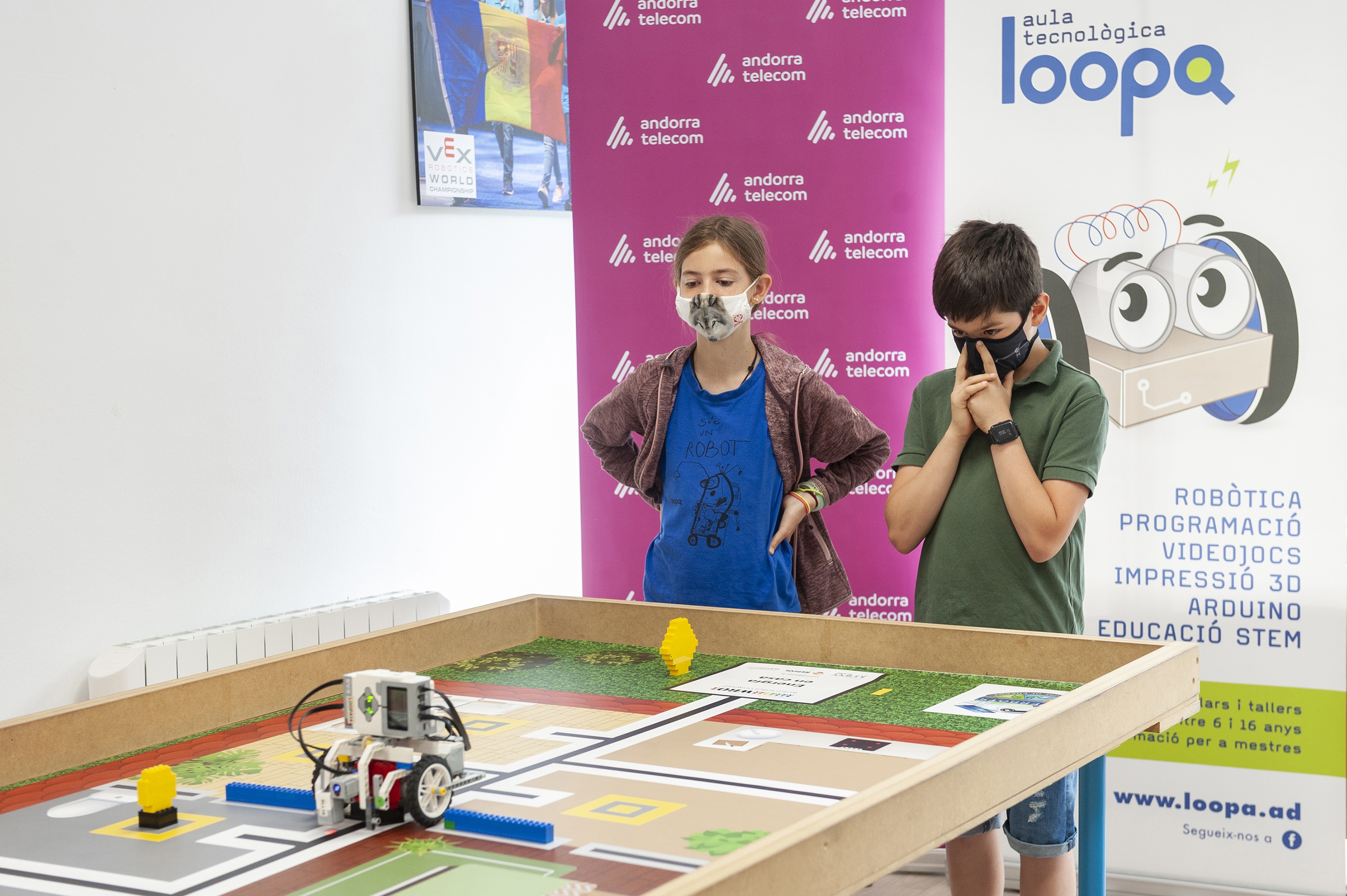 Els equips 4M, Com tu, AVJip i AVFrankies, guanyen la final de la WRO Andorra Telecom