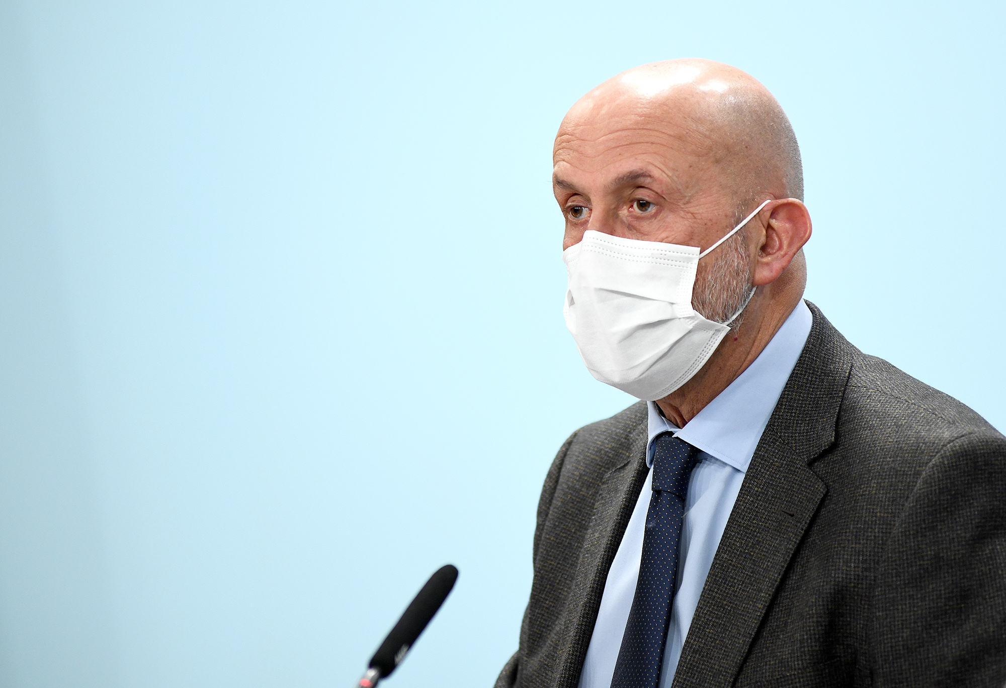 S’aprova la pròrroga per facultar al Govern perquè pugui establir mesures excepcionals per protegir la salut pública