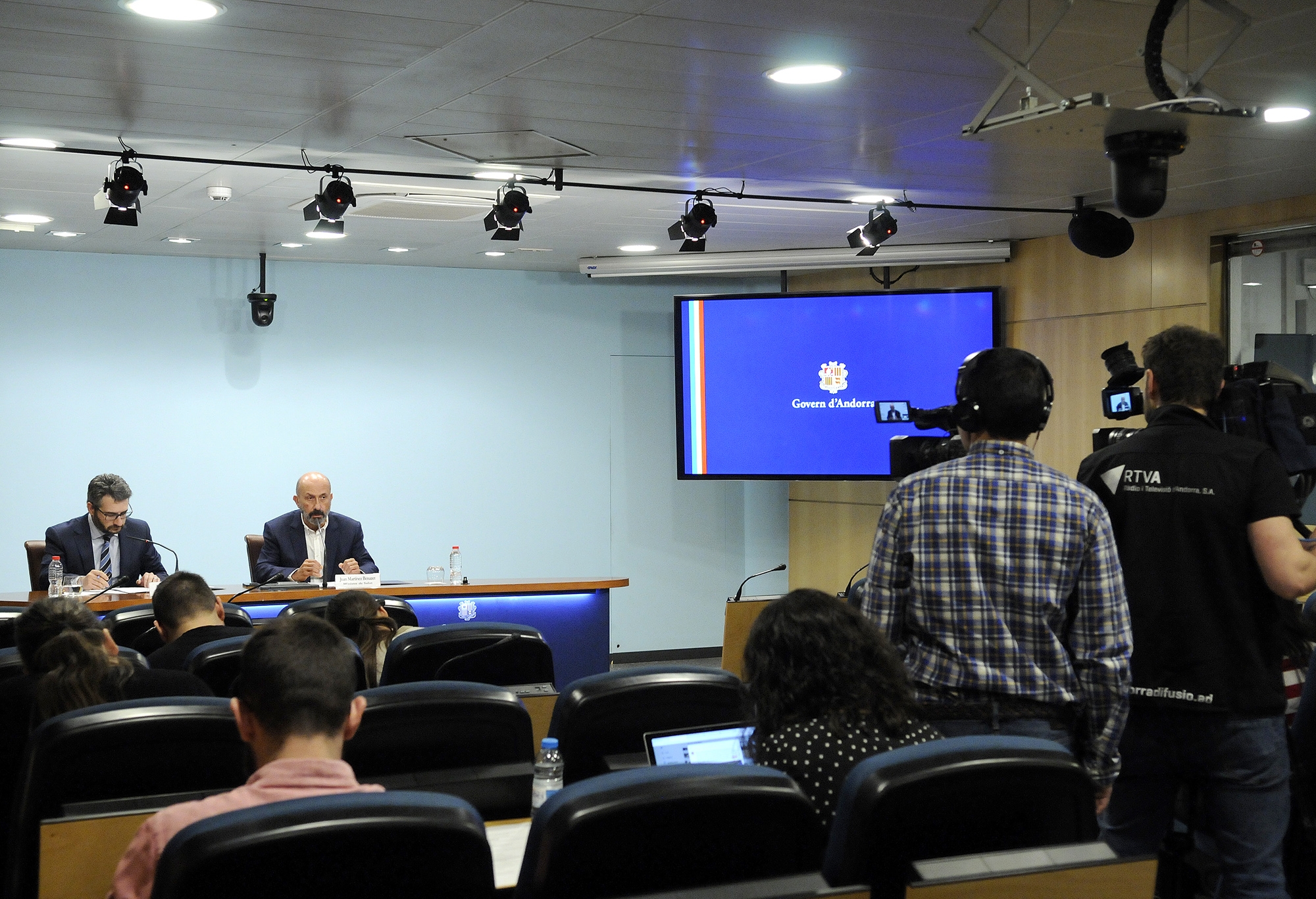 El Govern recorda que cal complir les mesures anunciades per tal de reduir al màxim la propagació del COVID-19