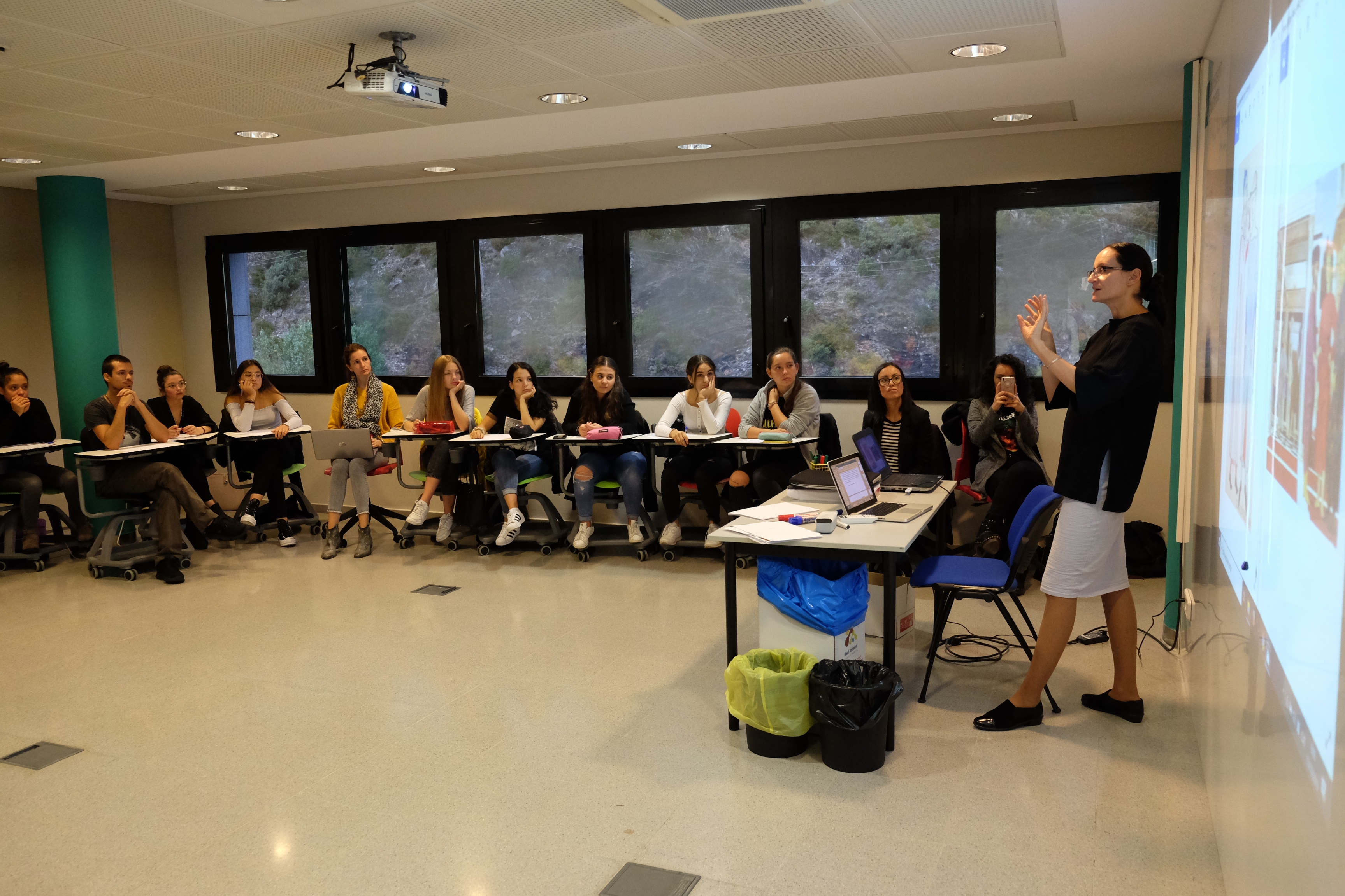 Col·laboració entre els ministeris de Cultura, Educació i l’UdA per organitzar activitats amb els residents de Faber Andorra