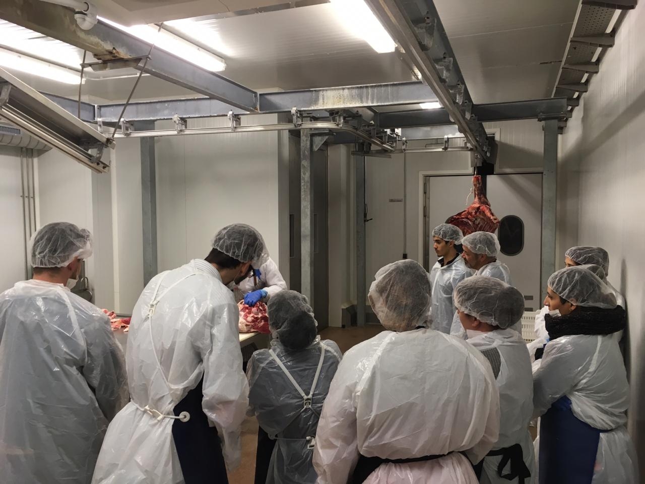 El Servei d’Ocupació i la Cambra de Comerç, Indústria i Serveis d’Andorra ofereixen una formació d’auxiliars de carnisseria