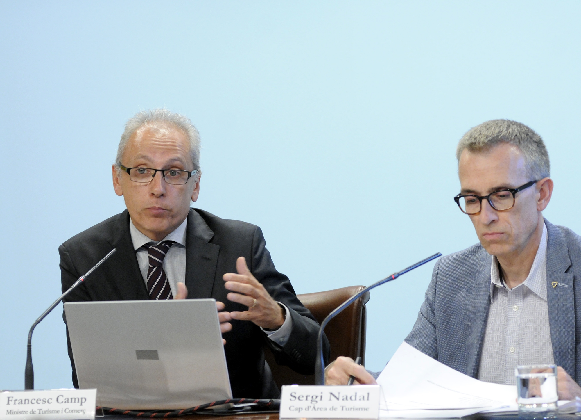 El Reglament regulador de la classificació dels establiments d’allotjament turístic hoteler determinarà els criteris de qualitat i la categoria dels mateixos