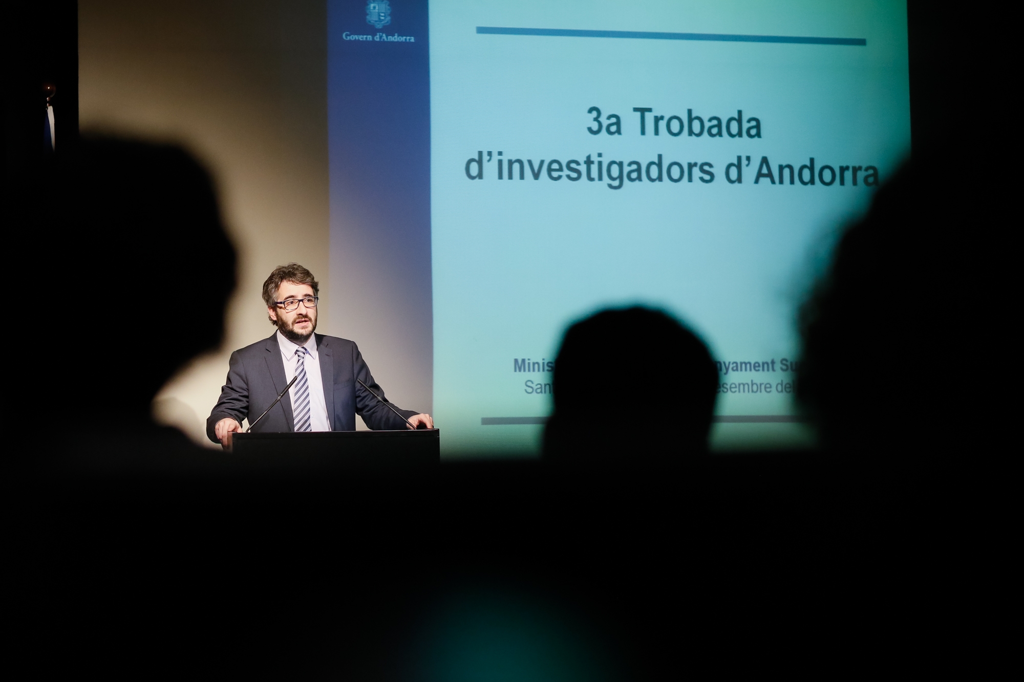 Jover reitera l'aposta del Govern en la recerca en benefici del país i de la societat en general