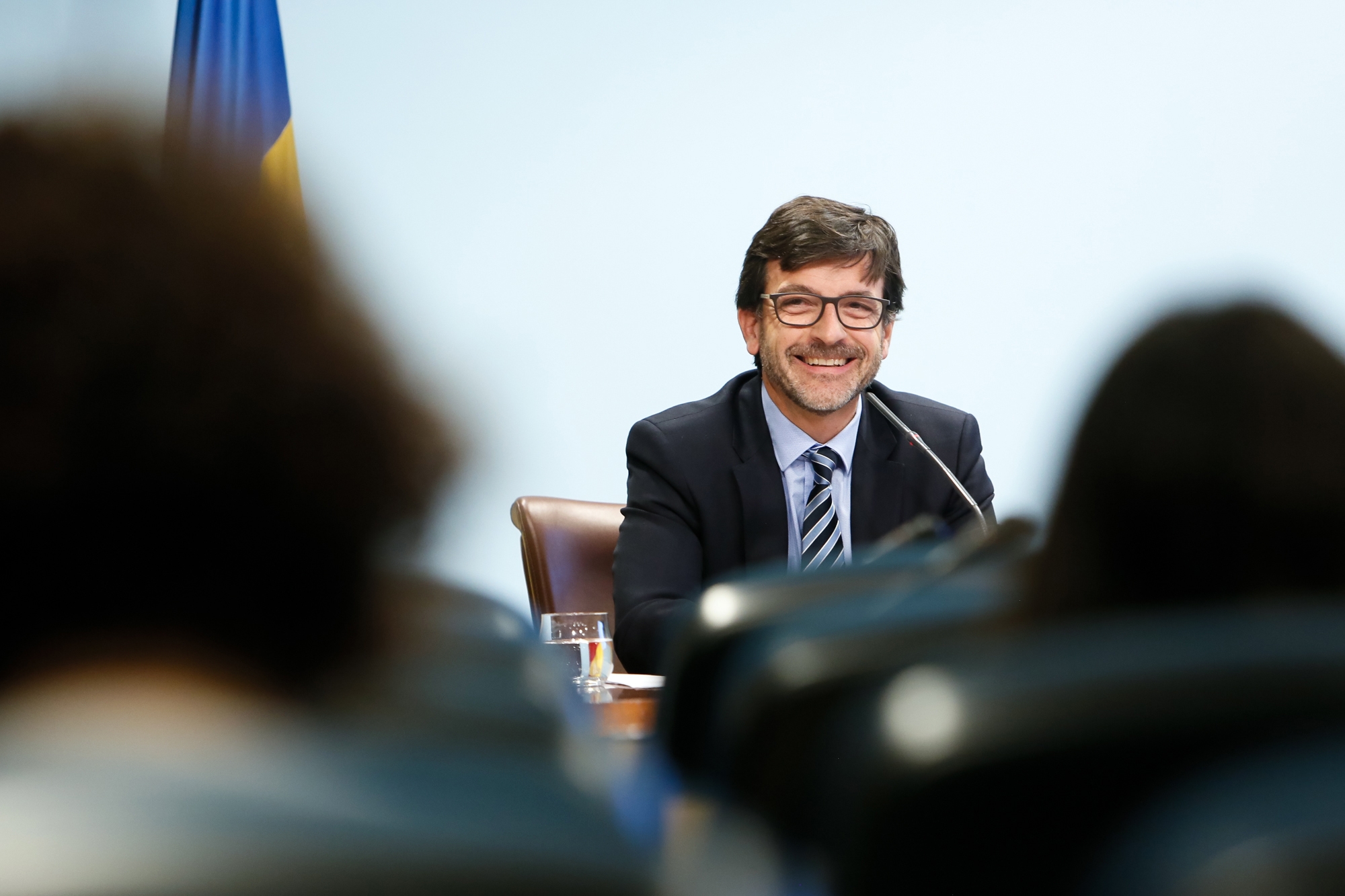 Continua la tendència a la baixa dels demandants de feina i l'increment del nombre d'assalariats i de la massa salarial