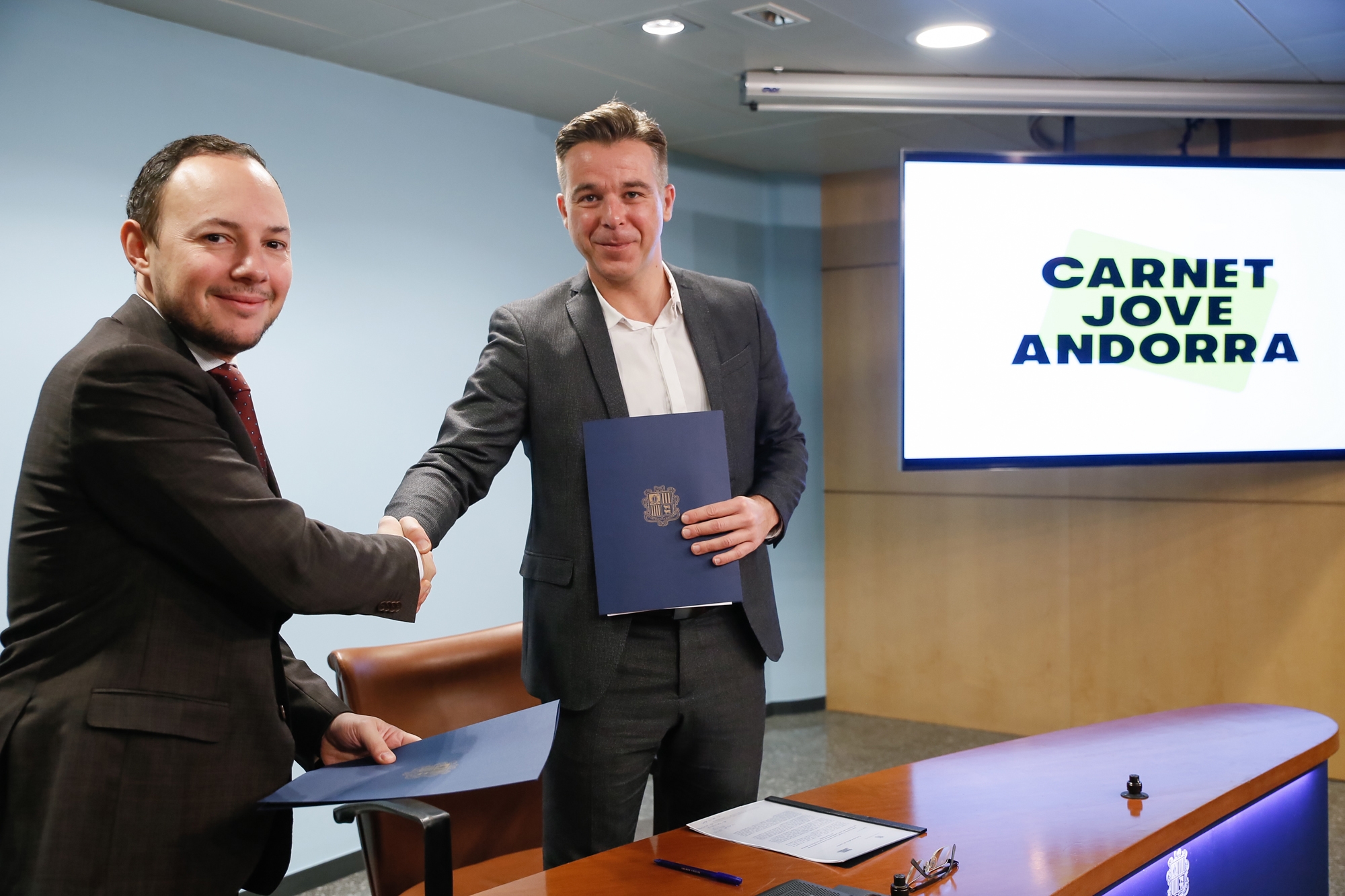 Afers Socials i Carnet Jove Andorra signen un conveni de col·laboració per oferir gratuïtament el carnet als joves en situació de vulnerabilitat