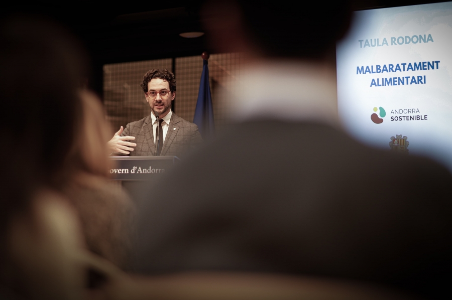 El Govern presenta un primer estudi diagnòstic del malbaratament alimentari del país